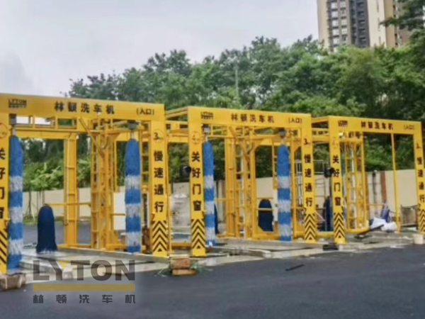 林頓大巴全自動(dòng)洗車(chē)機(jī)、大型通道式洗車(chē)機(jī)、公交車(chē)洗車(chē)機(jī)廠家、南京大巴洗車(chē)機(jī)廠家