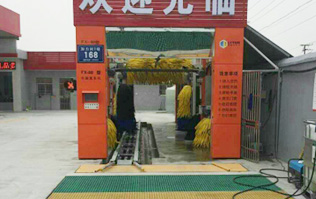 來中石化加油站點免費體驗林頓fx80系列隧道式電腦洗車機啦！