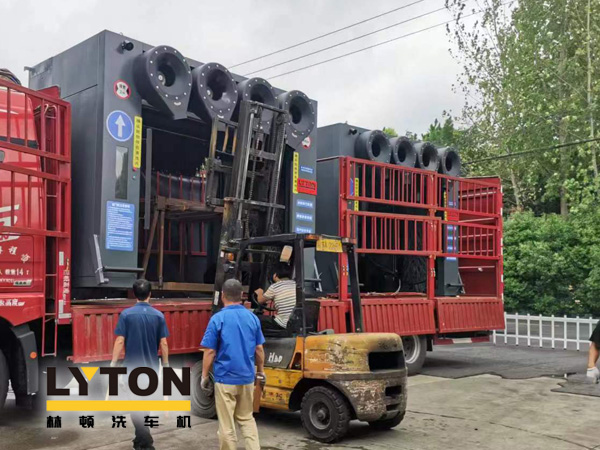 全力以赴促生產(chǎn)，全自動洗車機發(fā)貨忙不停！秋天是收獲的季節(jié)，九月加油，林頓加油！