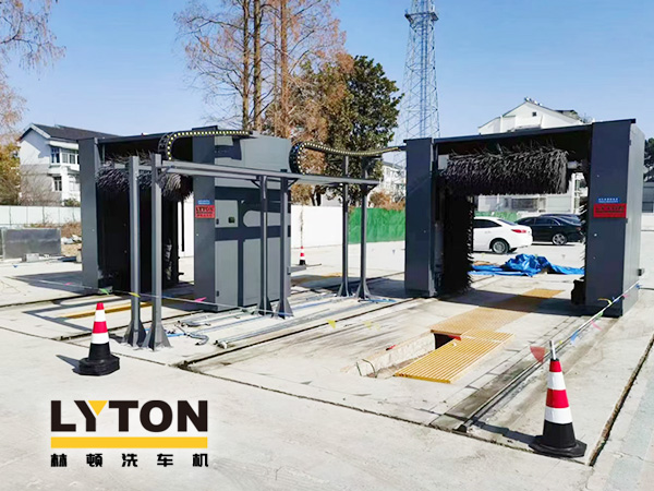 林頓全自動洗車機發(fā)貨！目的地：浙江桐鄉(xiāng)。源頭廠家！值得信賴??！