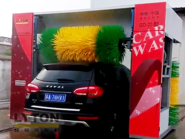 往復(fù)式結(jié)構(gòu)設(shè)計(jì)，場(chǎng)地適應(yīng)性強(qiáng)！林頓GD-20型龍門往復(fù)式全自動(dòng)洗車機(jī)作業(yè)視頻