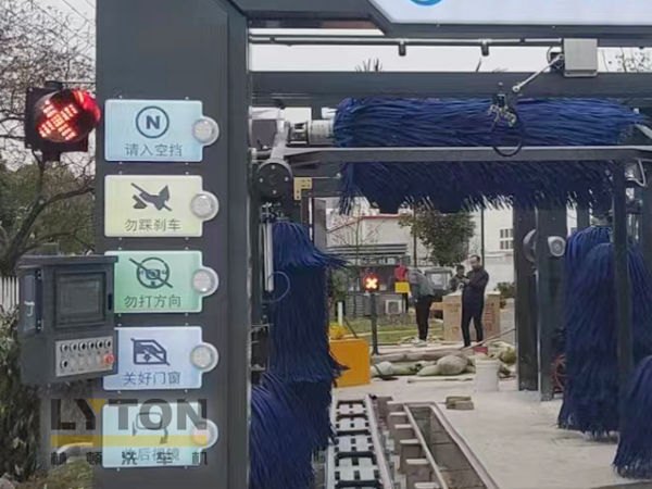 一文帶你了解洗車機(jī)種類有哪些 各類無(wú)接觸、全自動(dòng)洗車機(jī)等設(shè)備優(yōu)缺點(diǎn)