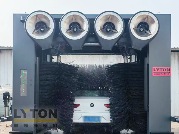 林頓全自動洗車機(jī) 質(zhì)量在心中 責(zé)任在肩上 讓中國制造走向世界！